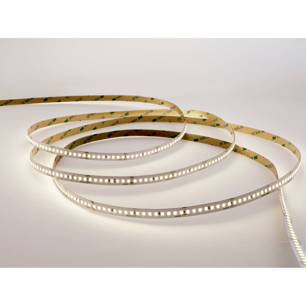 Светодиодная лента LEDS POWER 2835 176/м (16Вт/м) 24В нейтральная, серия ПРО140 005201