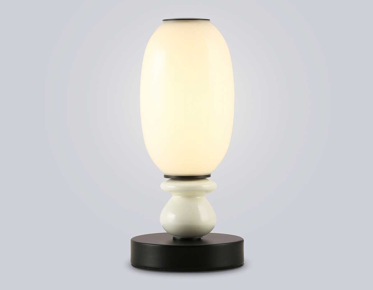 Настольная лампа Ambrella Light HIGH LIGHT LH53154