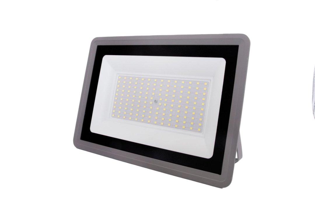 Прожектор LEEK LE LED FL2 LE040303-0054