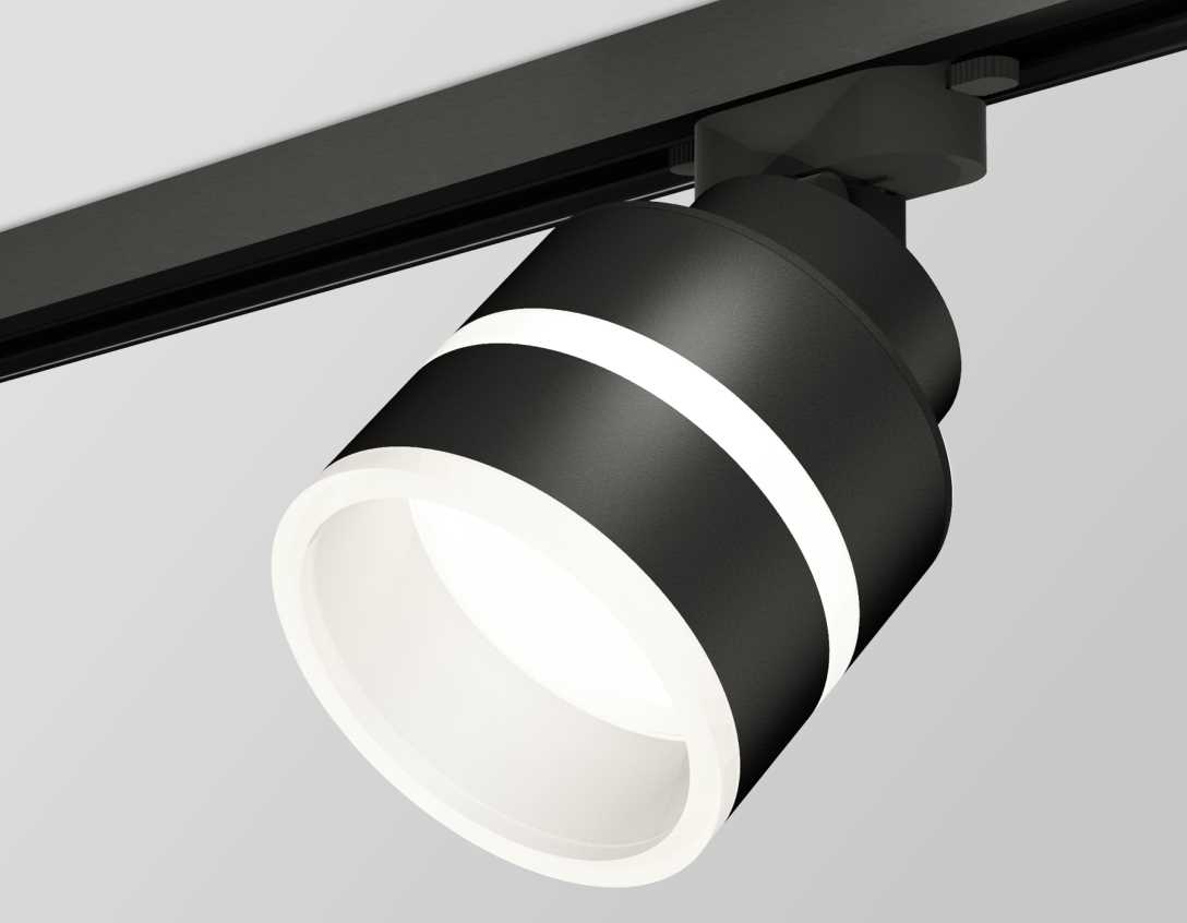 Комплект трекового светильника Ambrella light Track System XT (A2526, A2106, C8102, N8445) XT8102024