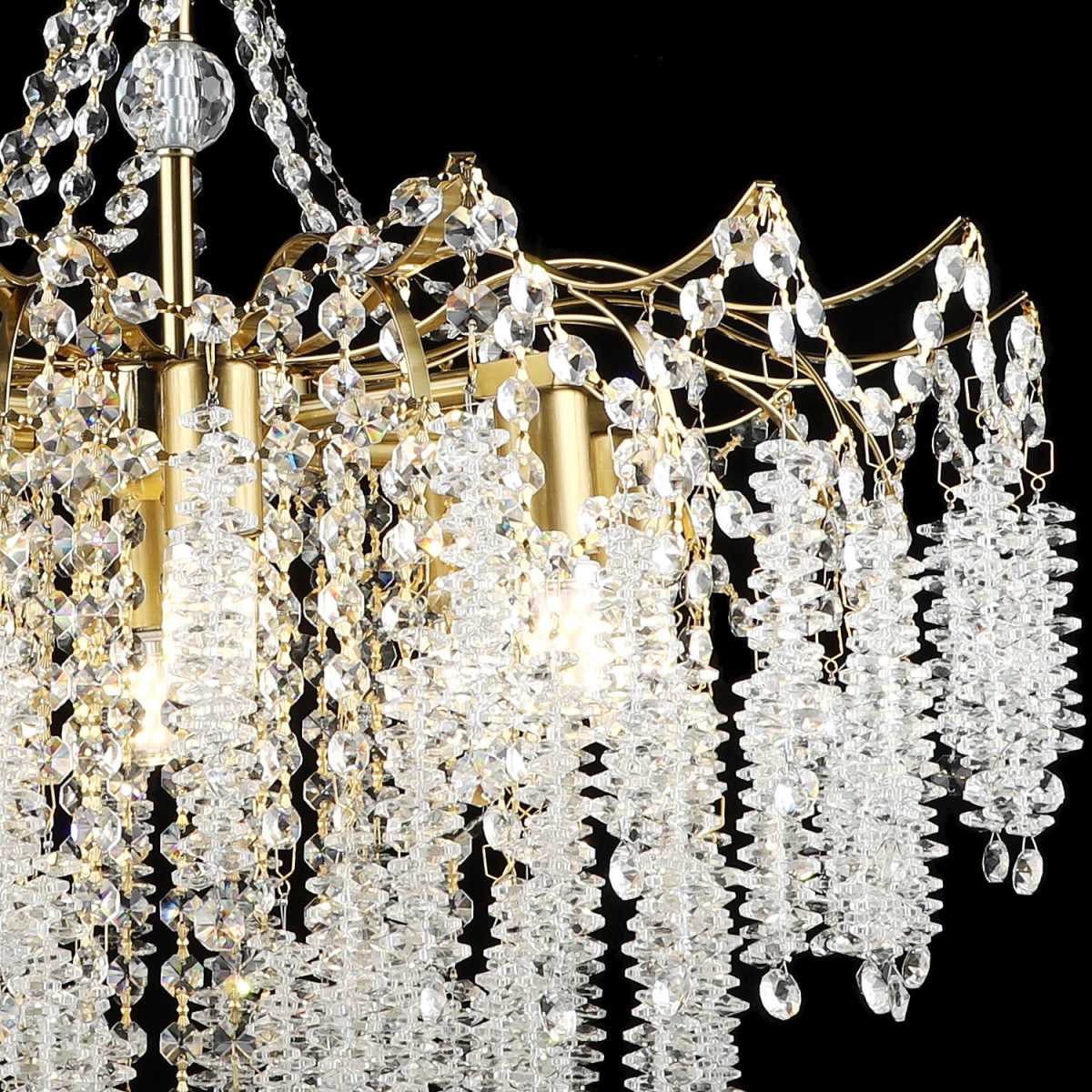 Люстра Reluce 02664-0.4-08 COP