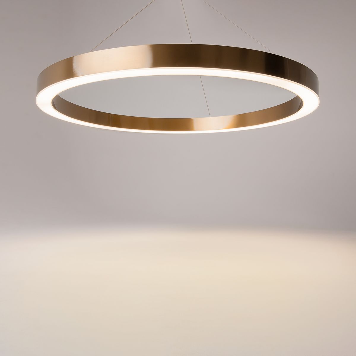 Подвесная светодиодная люстра Maytoni Saturno MOD415PL-L60BS4K