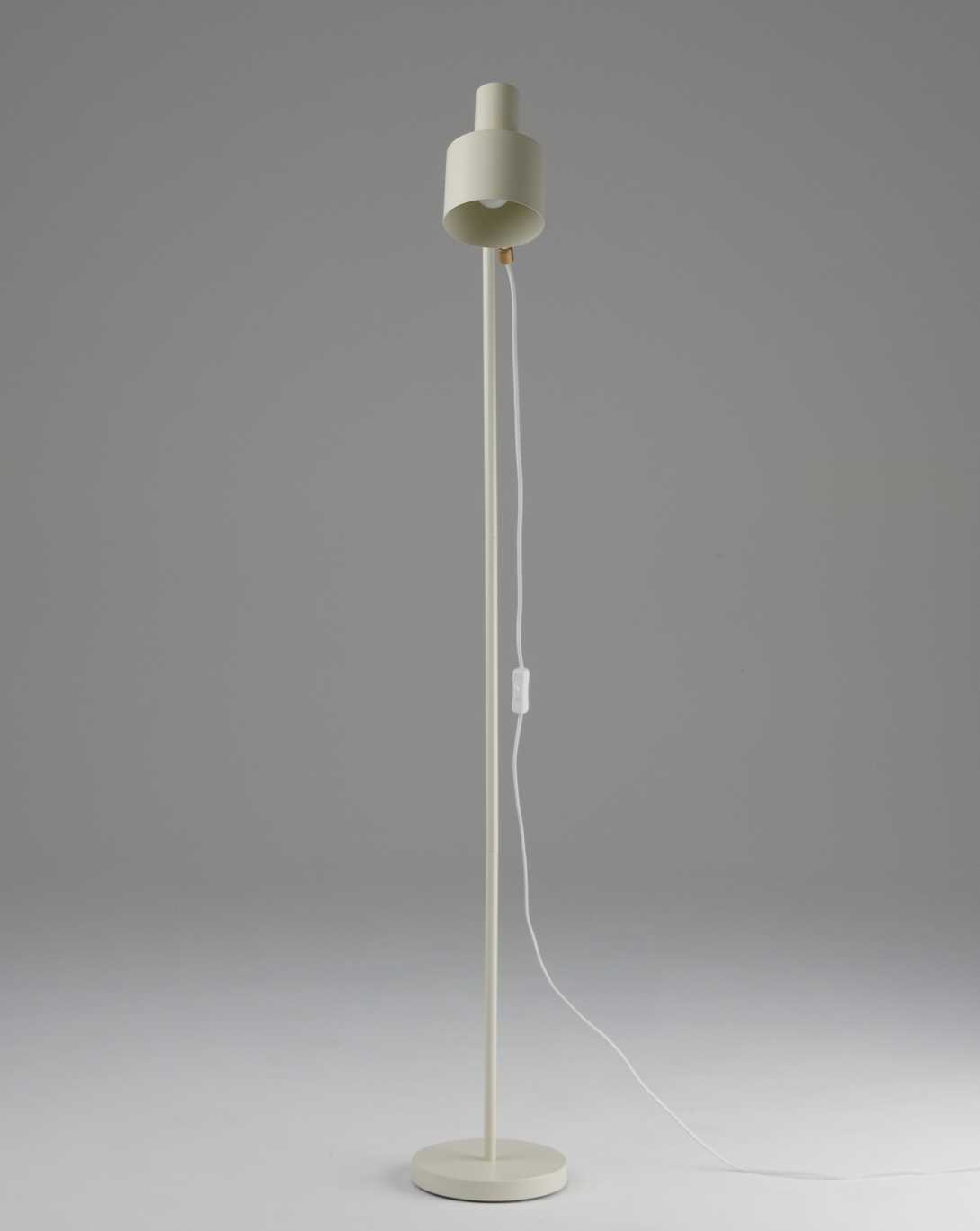 Торшер Moderli Artis V11268-1F