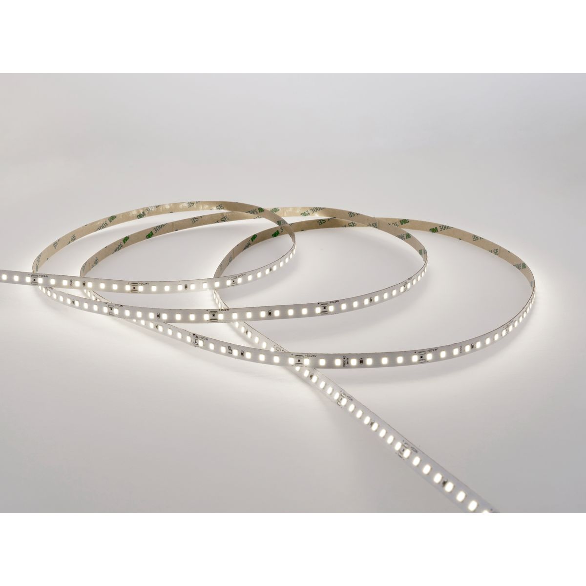 Светодиодная лента LEDS POWER 2835 128/м (12Вт/м) 24В холодная, серия ПРО140 005195