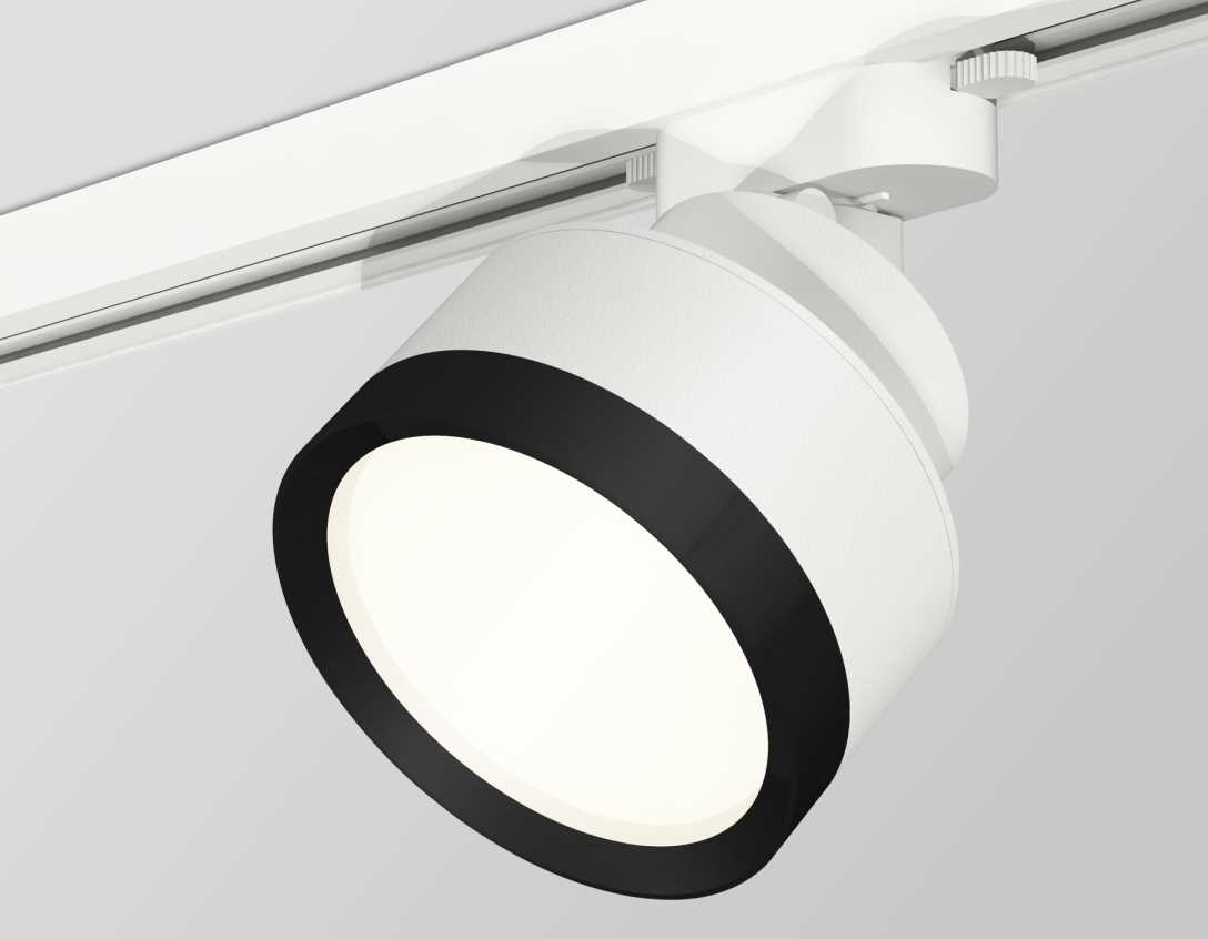 Комплект трекового светильника Ambrella light Track System XT (A2524, A2105, C8101, N8113) XT8101002