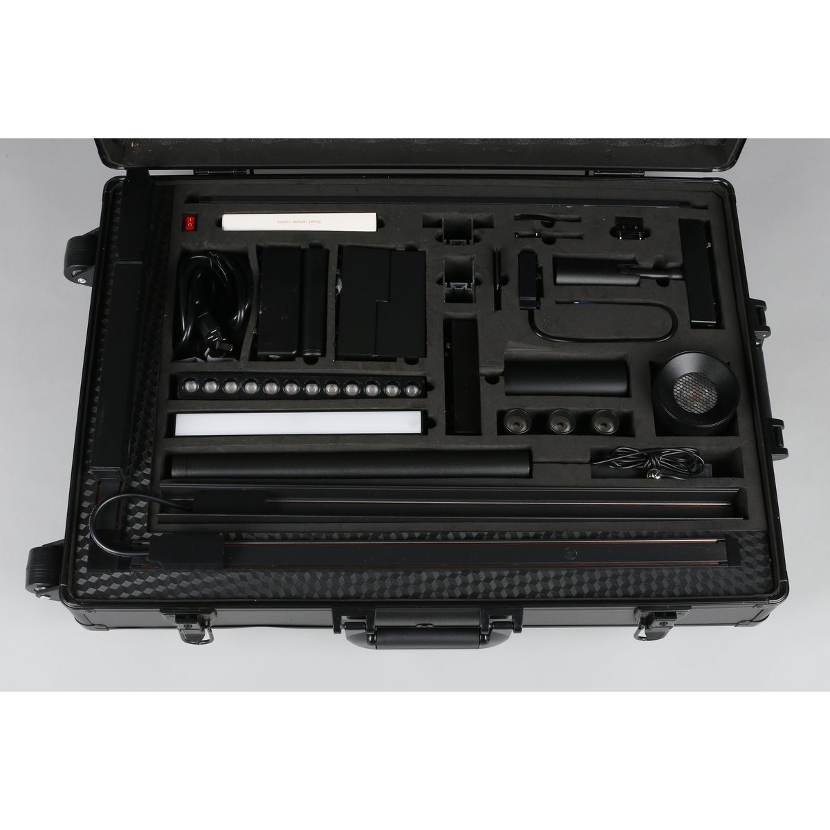 Трековое управление Aployt Suitcase Magnetic track 48v (4000 K)