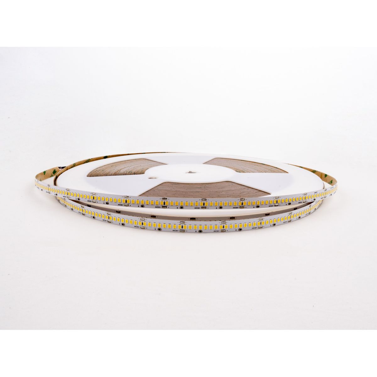 Светодиодная лента LEDS POWER 2835 240/м (22Вт/м) 24В нейтральная 30м/кат, серия ПРО140 005911