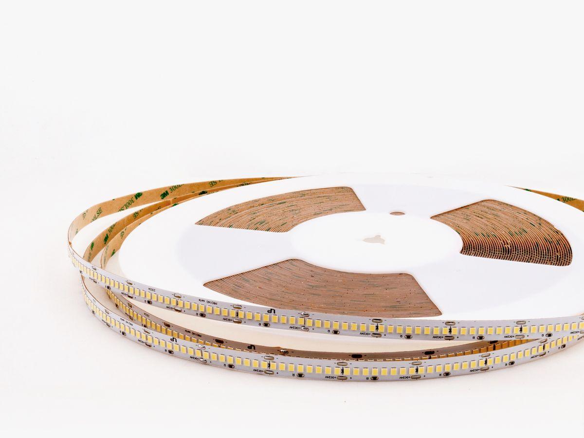 Светодиодная лента LEDS POWER 2835 240/м (22Вт/м) 24В холодная 30м/кат, серия ПРО140 005935