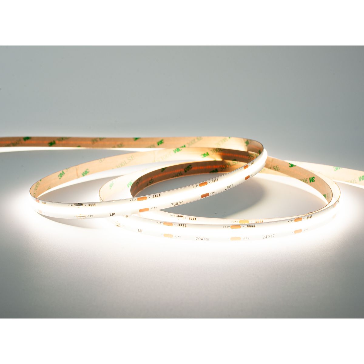 Светодиодная лента LEDS POWER COB 546/м (20Вт/м) 24В нейтральная 007922