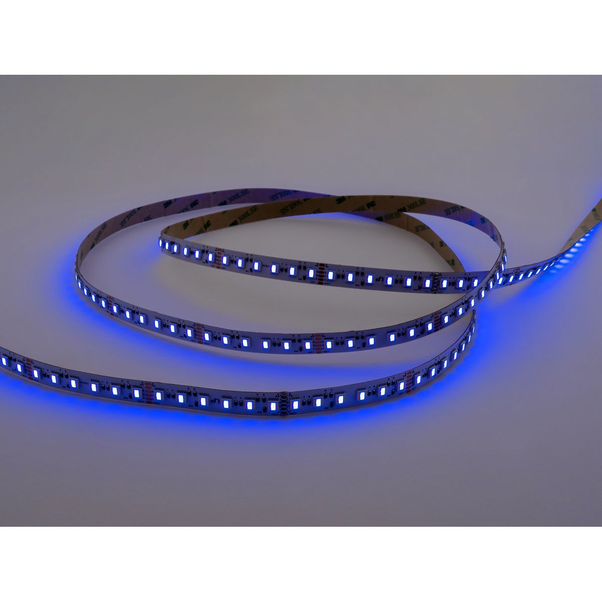 Светодиодная лента LEDS POWER 5050 96/м (26,2Вт/м) 24В RGB+CCT 005997