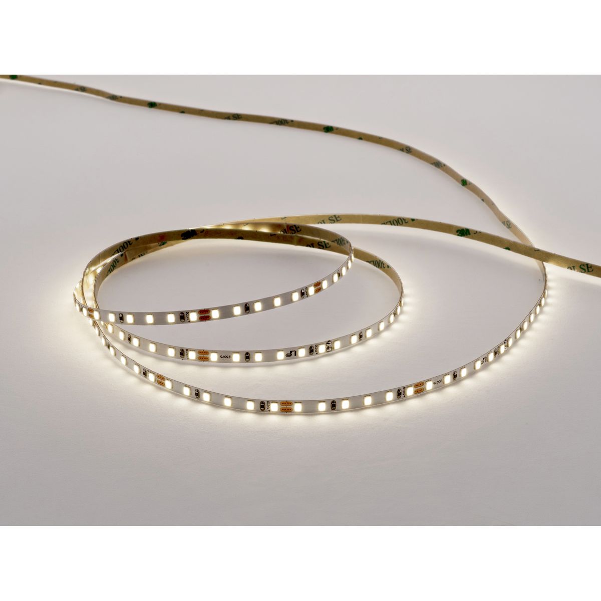 Светодиодная лента узкая LEDS POWER 2835 120/м (5Вт/м) 24В нейтральная 5мм 006031