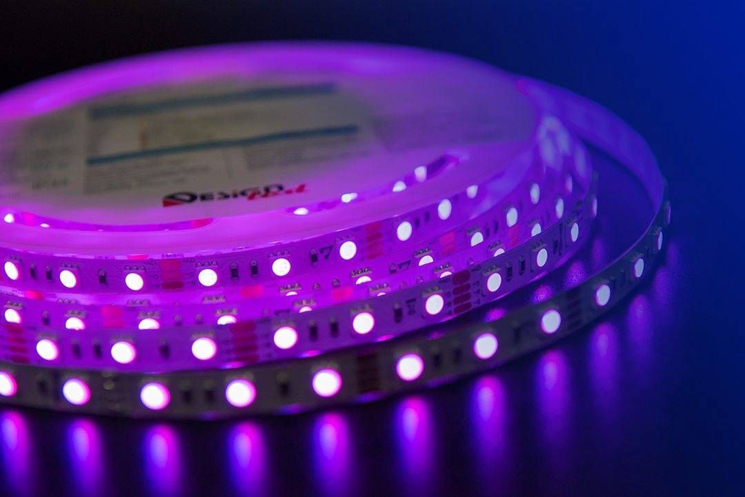 Светодиодная влагозащищенная лента DesignLed 14,4W/m 60LED/m 5050SMD разноцветный 5M 000603