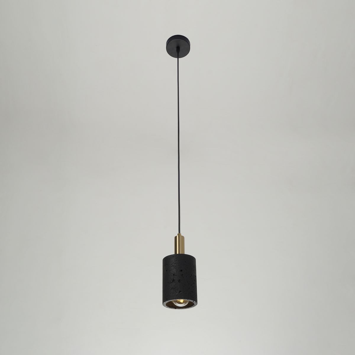 Подвесной светильник Zortes Tufo ZRS.2836.10