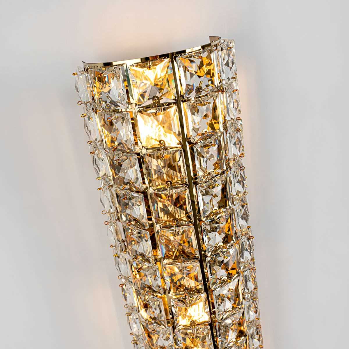 Настенный светильник MODELUX ML.558.03 GD