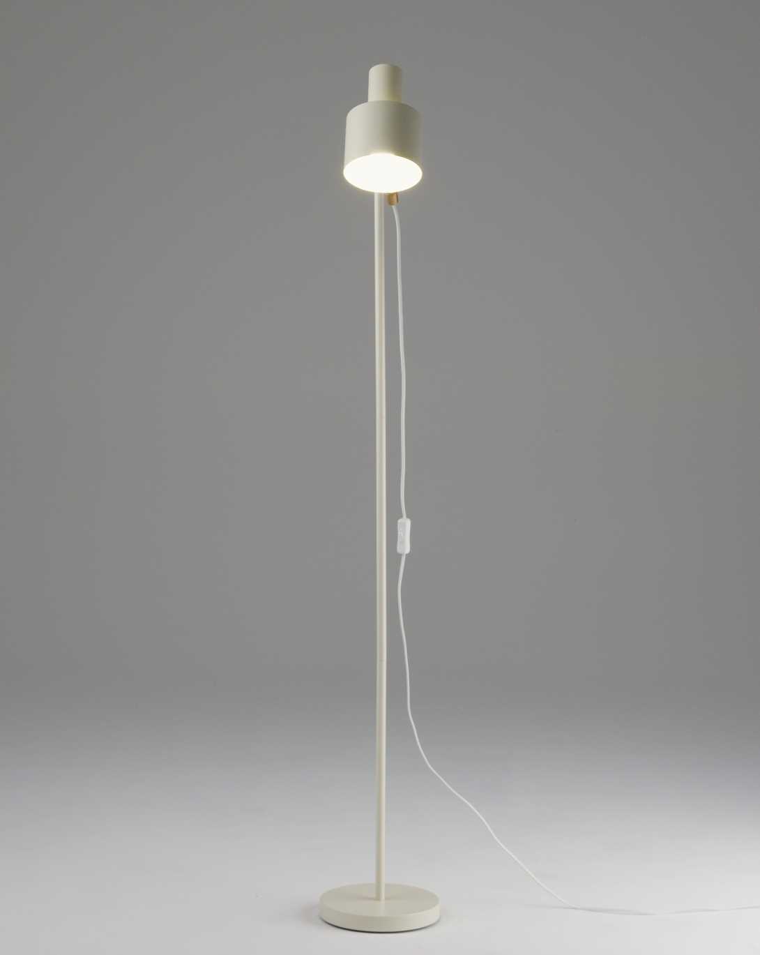 Торшер Moderli Artis V11268-1F