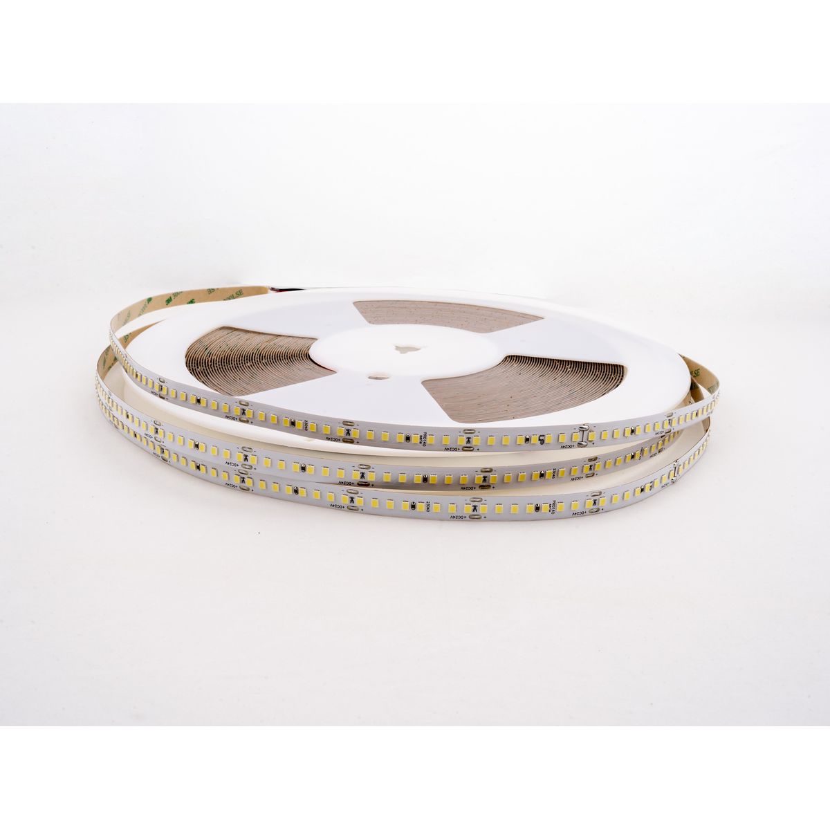 Светодиодная лента LEDS POWER 2835 176/м (16Вт/м) 24В холодная 30м/кат, серия ПРО140 005843